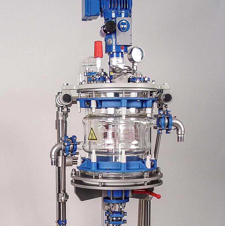 Peptide synthesizer 10 liter with heating / cooling jacket, motorized anchor stirrer, interchangeable stirrer design Peptide synthesizer 10 liter with heating / cooling jacket, motorized anchor stirrer, interchangeable stirrer design