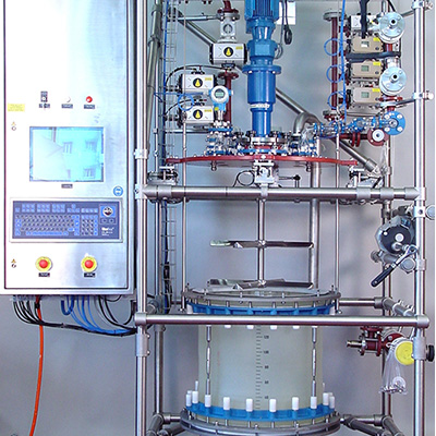SPPS con dosaggio automatizzato mediante celle di carico (dosaggio gravimetrico) SPPS con dosaggio automatizzato mediante celle di carico (dosaggio gravimetrico)